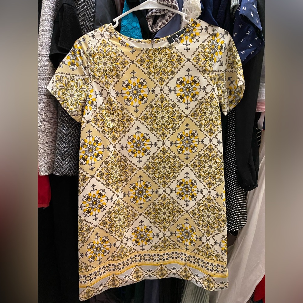 Lulu’s floral shift dress